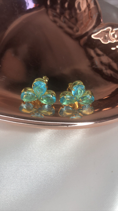 Brinco Ear Cuff de pedras naturais azul na internet