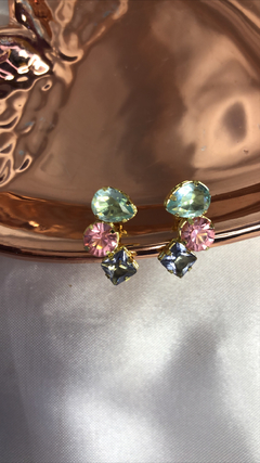 Ear cuff com pedrarias