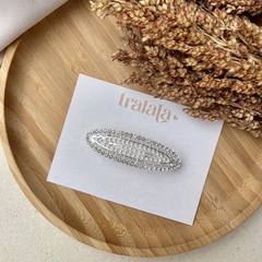 Presilha Prata Pérolas e Strass - comprar online