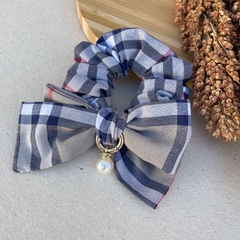 Scrunchie com Laço e Berloque Removíveis (Individual) - comprar online