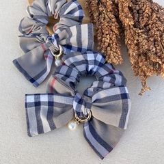 Scrunchie com Laço e Berloque Removíveis (Individual)