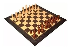 Ajedrez Madera Bisonte Piezas Y Tablero Grande 49 X 49 Cm en internet