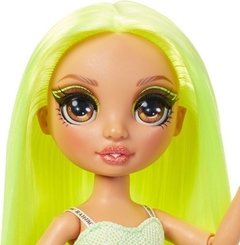 Muñeca Rainbow High Fashion Karma Nichols - wabro en internet