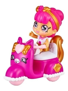 Kindi Kids Mini Muñeca Básica 8 Cm Con Vehículo Original en internet