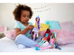 Muñeca Barbie Dreamtopia Unicornio - Mattel - comprar online