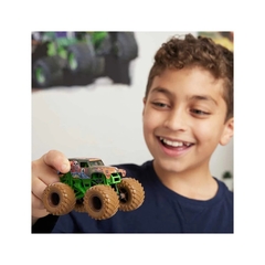 Monster Jam Vehículo 1.64 Metal Mistery Mudders