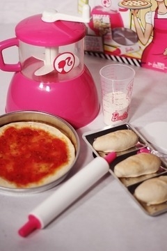 Chef barbie Glam: Fábrica De Pan Y Pizza y fábrica de cup cakes - faydi - comprar online