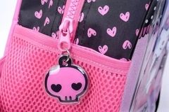 Mochila Carro 16" Kuromi - Wabro - tienda online