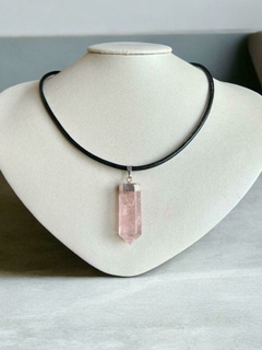 Colar Fio courino quartzo rosa - comprar online