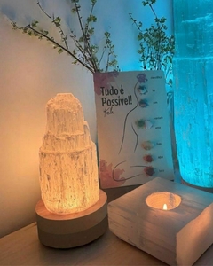 Luminária de Selenita Branca na internet