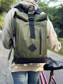 Mochila MAUNA KEA verde - comprar online