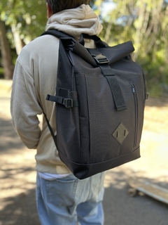 Mochila MAUNA KEA negra - comprar online