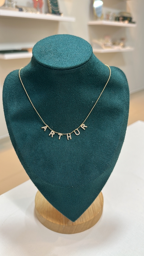 Colar nome cravejado dourado