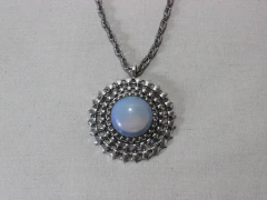 Collar largo de Opalina - comprar online