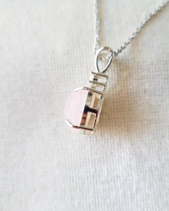 Medalla de Cuarzo Rosa facetado - comprar online