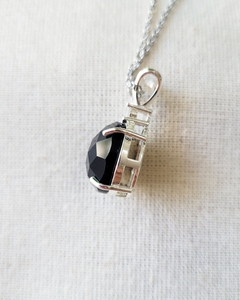 Medalla de Obsidiana negra facetada - comprar online