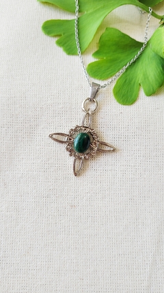 Nudo de bruja en Malaquita (3,1cm)