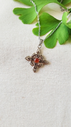 Nudo de bruja en Agata Cornalina (2,4cm)