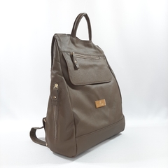 MOCHILA ANTIFURTO EM COURO MARROM REF. 1225 - comprar online