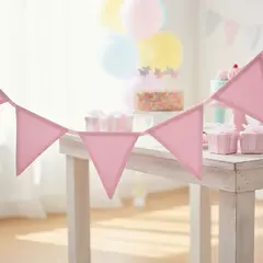 Bandeirinhas de tecido rosa na internet