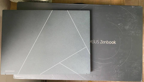 ASUS Zenbook S 13 OLED - Nueva