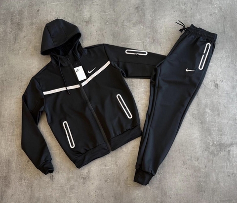 Conjuntos Nike Curva - comprar online