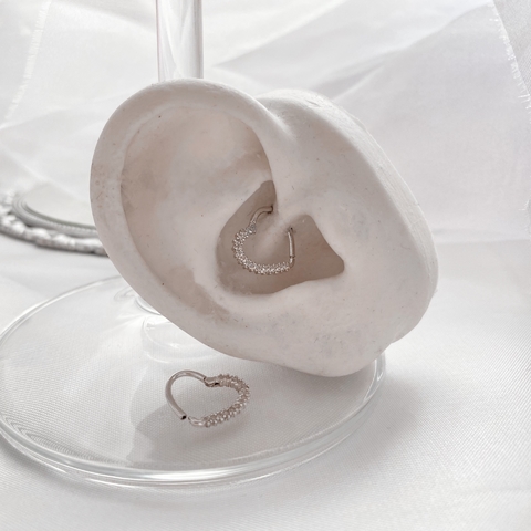 PIERCING CORAÇÃO CRAVEJADO PRATA 925 | REF P55