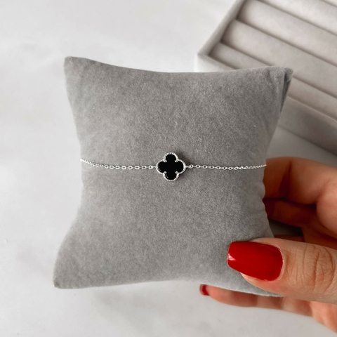 PULSEIRA ENTREMEIO TREVO ONIX BOLINHAS