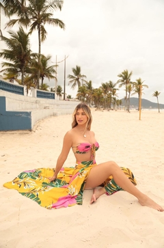 Conjunto SALGUNAMU Saia longa com Cropped Biquini Estampa Rosa na internet