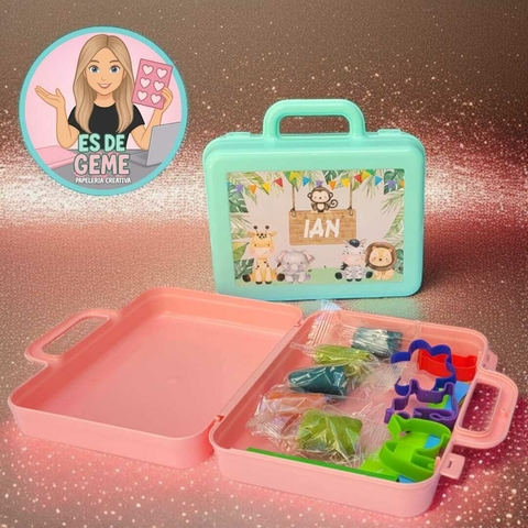 1 Valijita PLASTICA GRANDE + ACCESORIOS (19x15x6cm Sin contar manija) - CONSULTAR TEMATICA - COMPRA MINIMA 10 UNIDADES IGUALES - comprar online