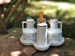 Conjunto Galheteiro + Porta Guardanapo Cavalo em Linha - comprar online