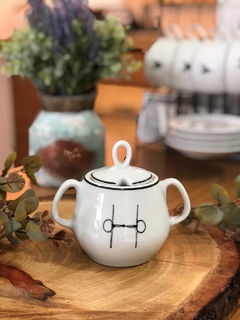 Conjunto Bridão Agulha (bule, leiteira e açucareiro) - Porcelanas Bacco