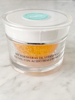 Gel de ácido Hialurónico con microesferas Vitamina C