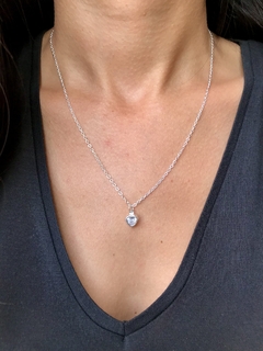 Collar corazón cubic