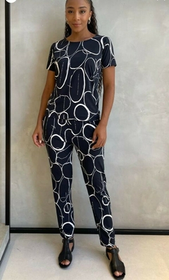 Blusa Diana na internet