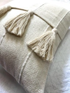 Almofada com Pompom Tassel - Cru Natural - Boho