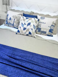 Capa de almofada em Linho - Copacabana azul na internet