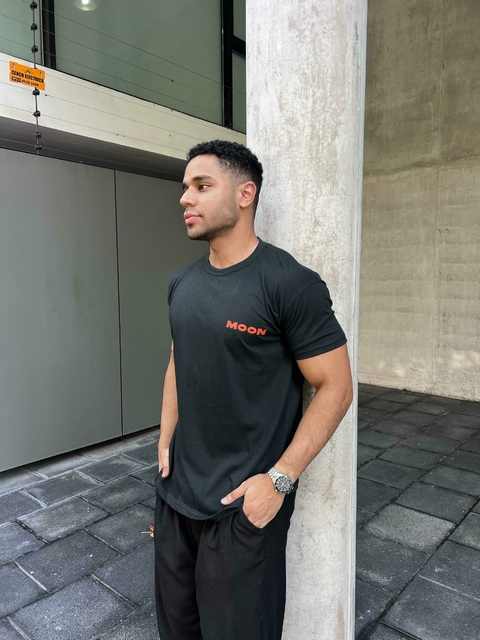 REMERA HOMBRE MOON - comprar online