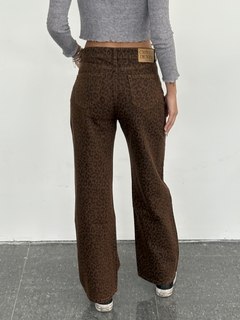 JEAN WIDE LEG LEOPARDO CHOCOLATE en internet