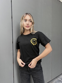 REMERA MUJER SMILE en internet