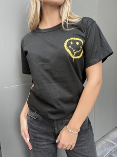 REMERA MUJER SMILE - tienda online