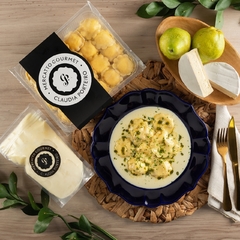 FIORE DE BRIE COM PERA AO MOLHO DE GRANA PADANO