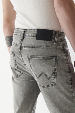 JEANS LARSTON GREY LIGHT UNICO- WRANGLER (9748) - Bugato shops
