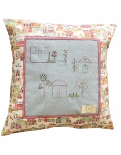 Capa de Almofada “Morada” bordada