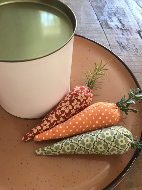 Lata com Cenourinhas