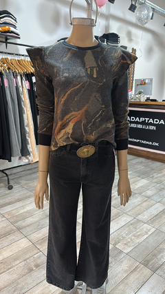 Imagen de Sweater Revolution ⚡️