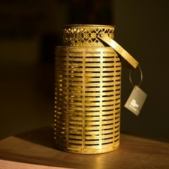 FAROL RORY BRASS + VELA RUSTIQUE 5.5X5.5 MARFIL