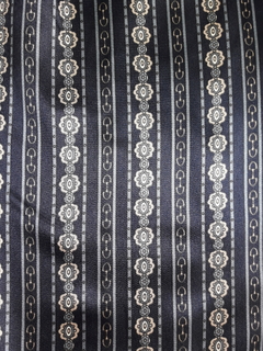 Pijama de hombre de seda. Mangas cortas y pantalón corto, estampado. - tienda online