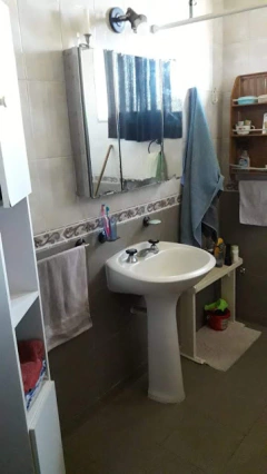 Imagen de CASA AMERICANA 3 AMBIENTES - B° HIPODROMO