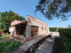 CASA QUINTA SOBRE 3 LOTES - SANTA ISABEL- CHAPADMALAL